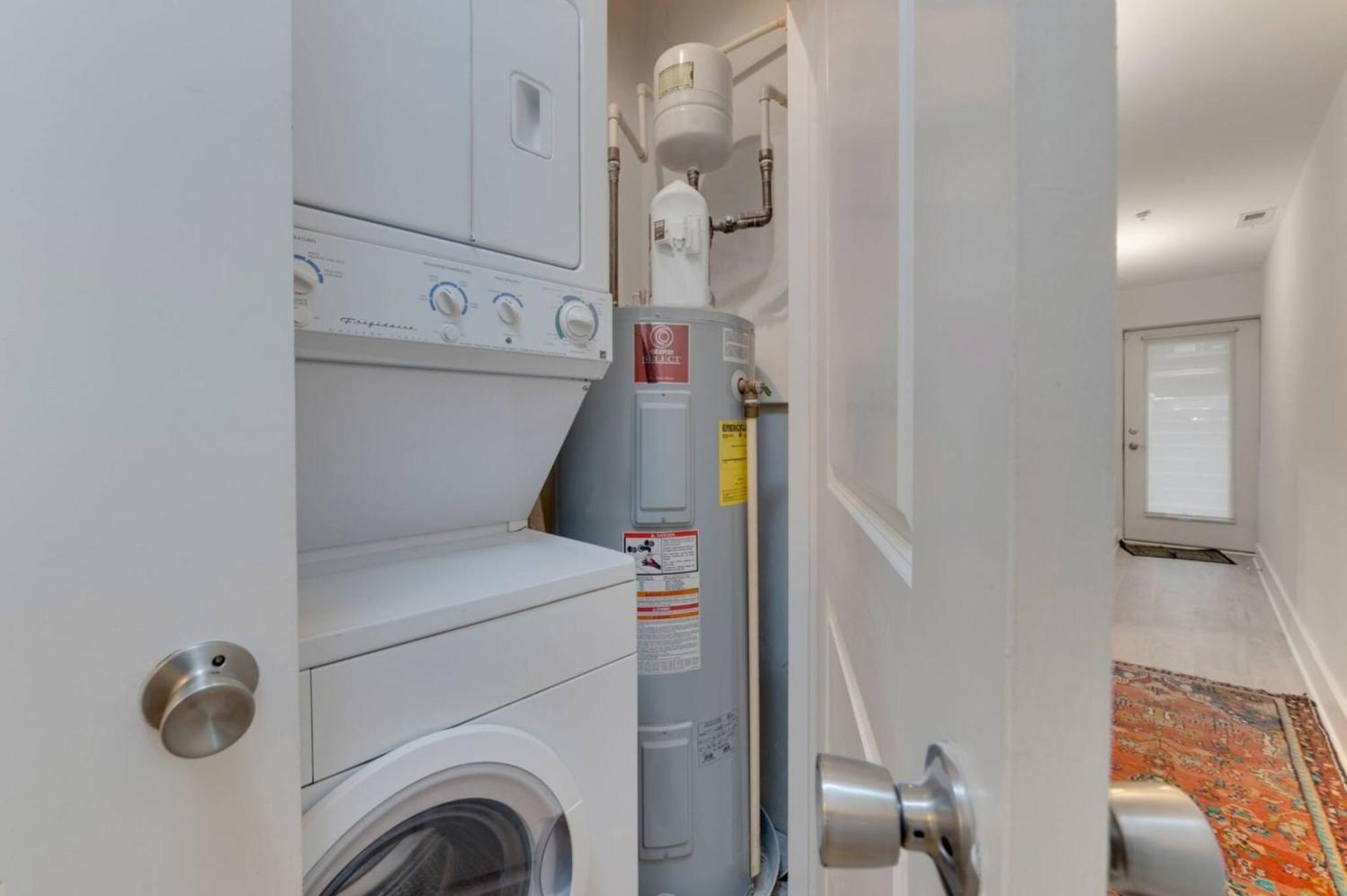 Luxe 2Bd2Ba Townhouse In Hip Area - Near Metro Apartamento Distrito de Colúmbia Exterior foto