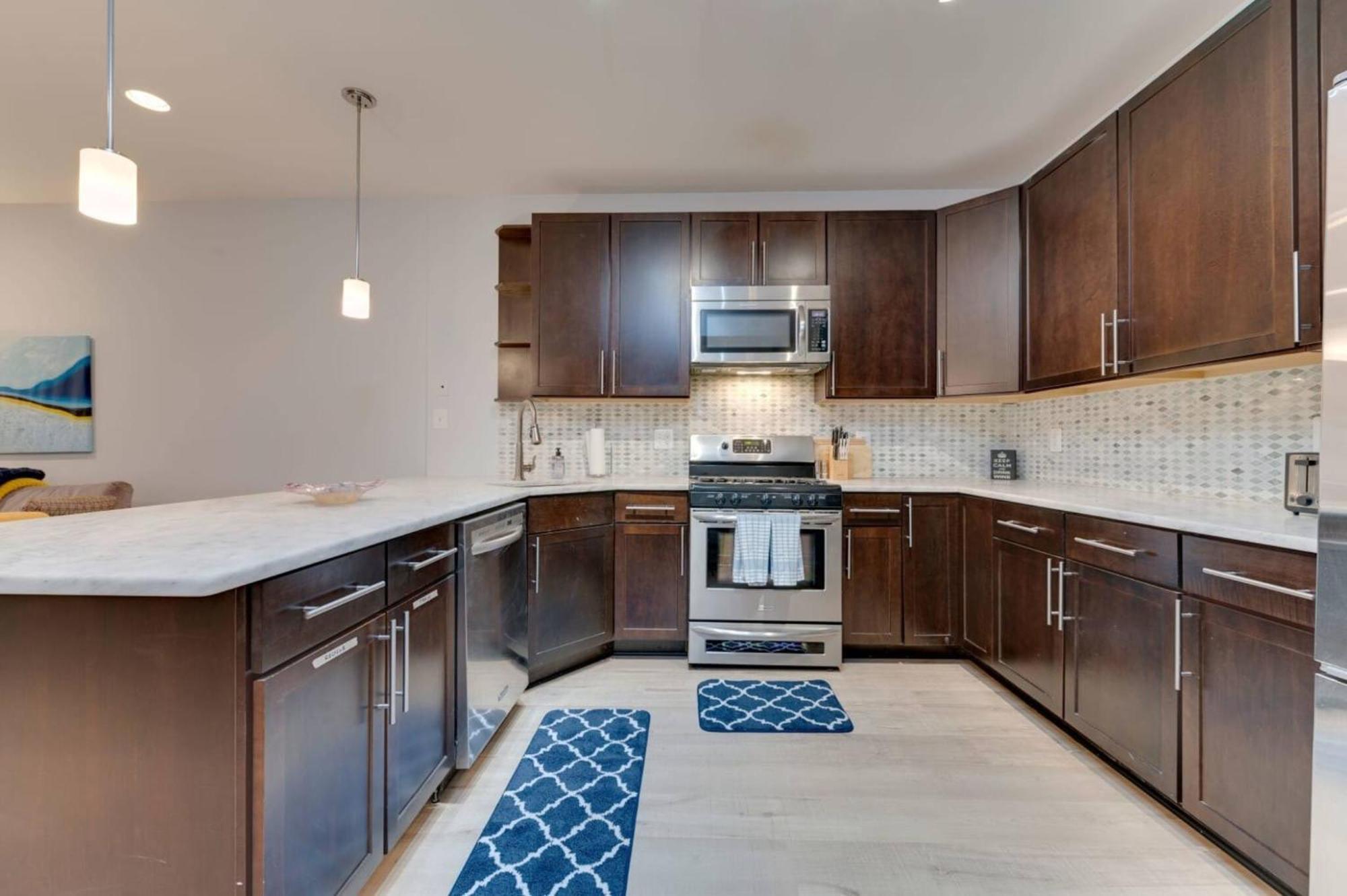 Luxe 2Bd2Ba Townhouse In Hip Area - Near Metro Apartamento Distrito de Colúmbia Exterior foto